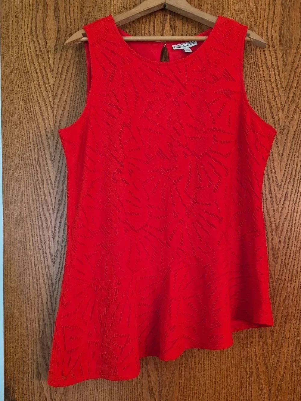 Dana Buchman Blood Orange Assymetrical Tank Top with Textured Cutout Design Sz L
